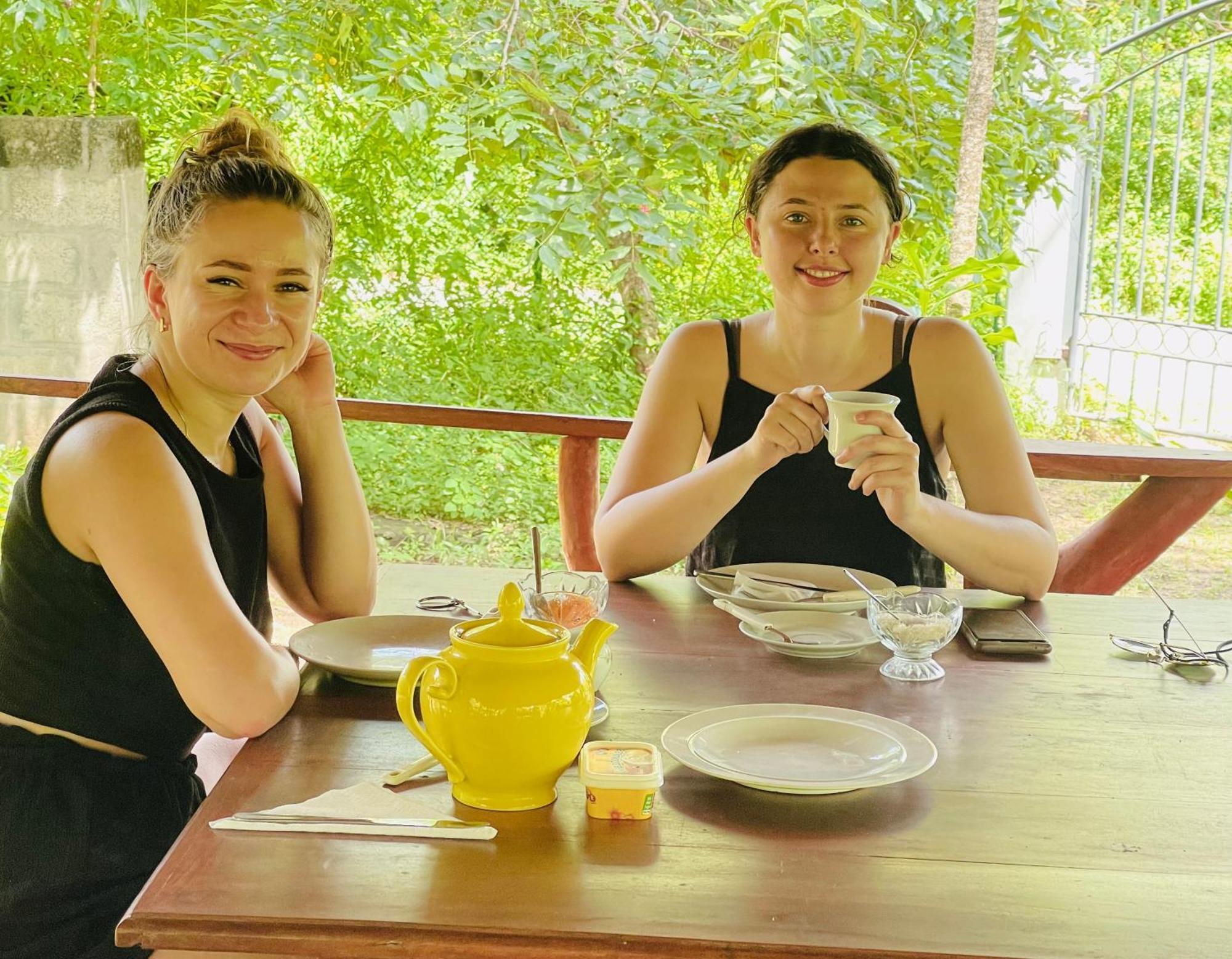 Temple Flower Guest คิรินดา ภายนอก รูปภาพ